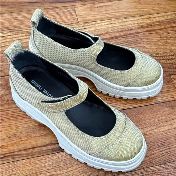 Nicole Saldana Nadia Mary Janes 38 - Picture 13 of 14